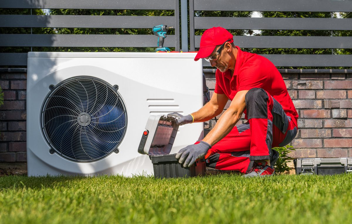 professional-heat-pumps-technici.jpg